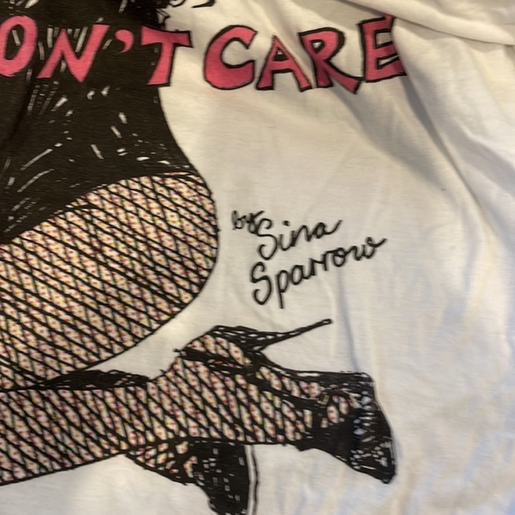 Gildan Cher concert shirt don’t care t shirt by sina sparrow - Picture 4 of 9